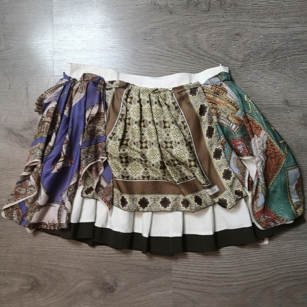 VIR-GO'S Neo-Vintage Eco-Lux Print Pleated Scarf Skirt Hybrid | TheStyleMinr.com